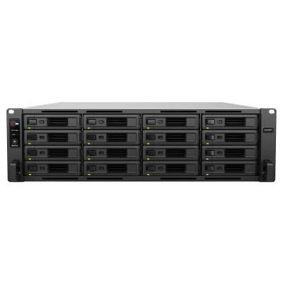 Servidor NAS Rack / 16 Bahías Intercambiables / 3U / Rendimiento 3,519/1,790 MB/s / 10GbE Integrado / Fuentes Duales en Caliente / Expansible a 28 Bahías / Hasta 560 TB
