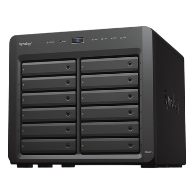 NAS de Escritorio / 12 Bahías / Expansible a 24 / AMD Ryzen Quad-Core 2.2 GHz / DDR4 ECC 32 GB / Caché NVMe / 10-25GbE / 2100 MB/s Lectura
